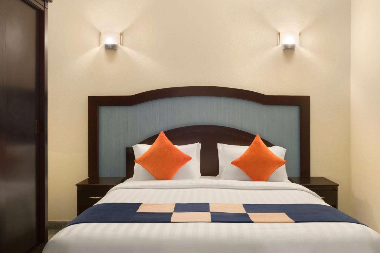 Howard Johnson Dammam Hotel Exterior foto