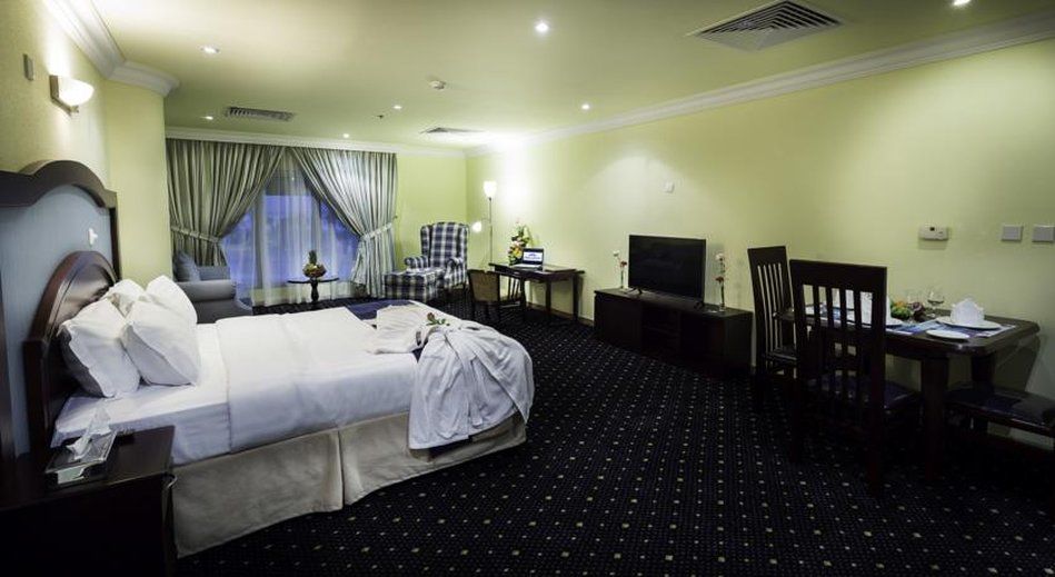 Howard Johnson Dammam Hotel Exterior foto